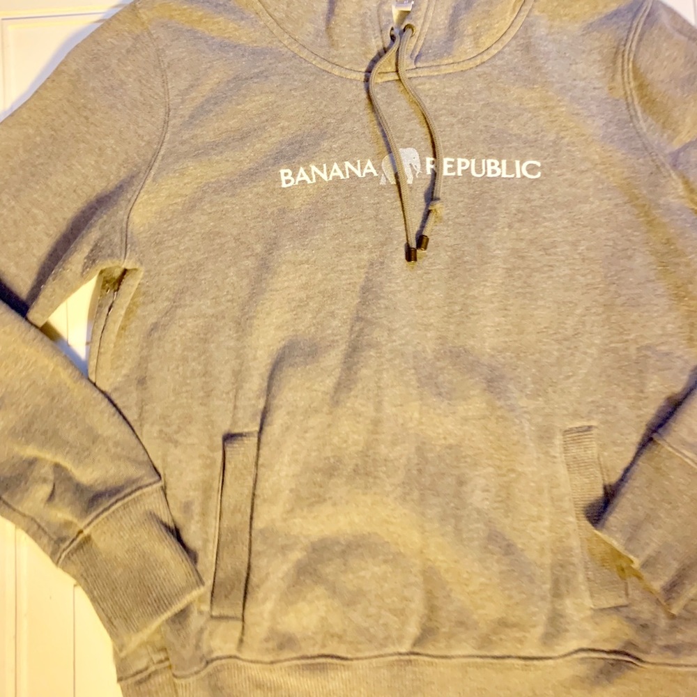 Banana Republic elephant sweatshirt Gray